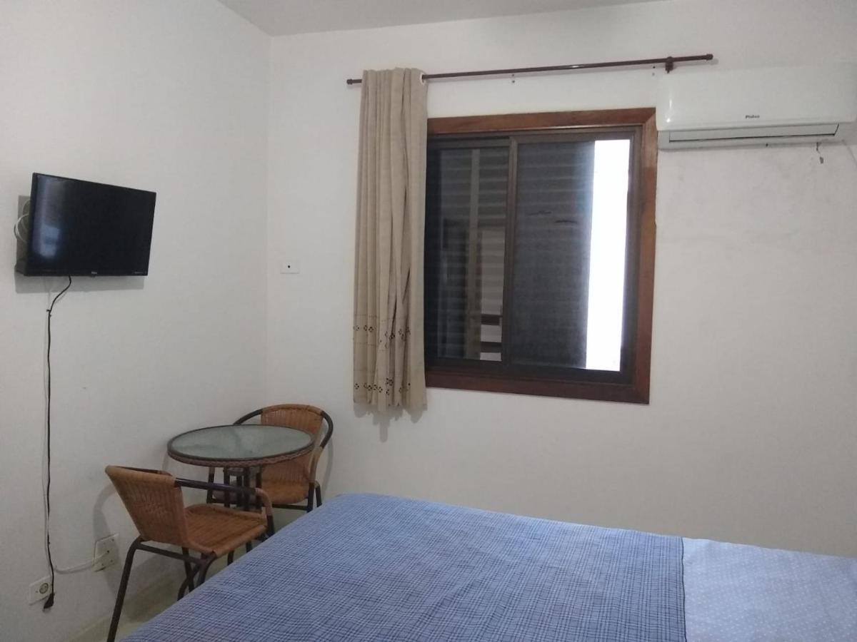 Pousada Parque Suites Estacionamento E Piscina Guaruja Luaran gambar