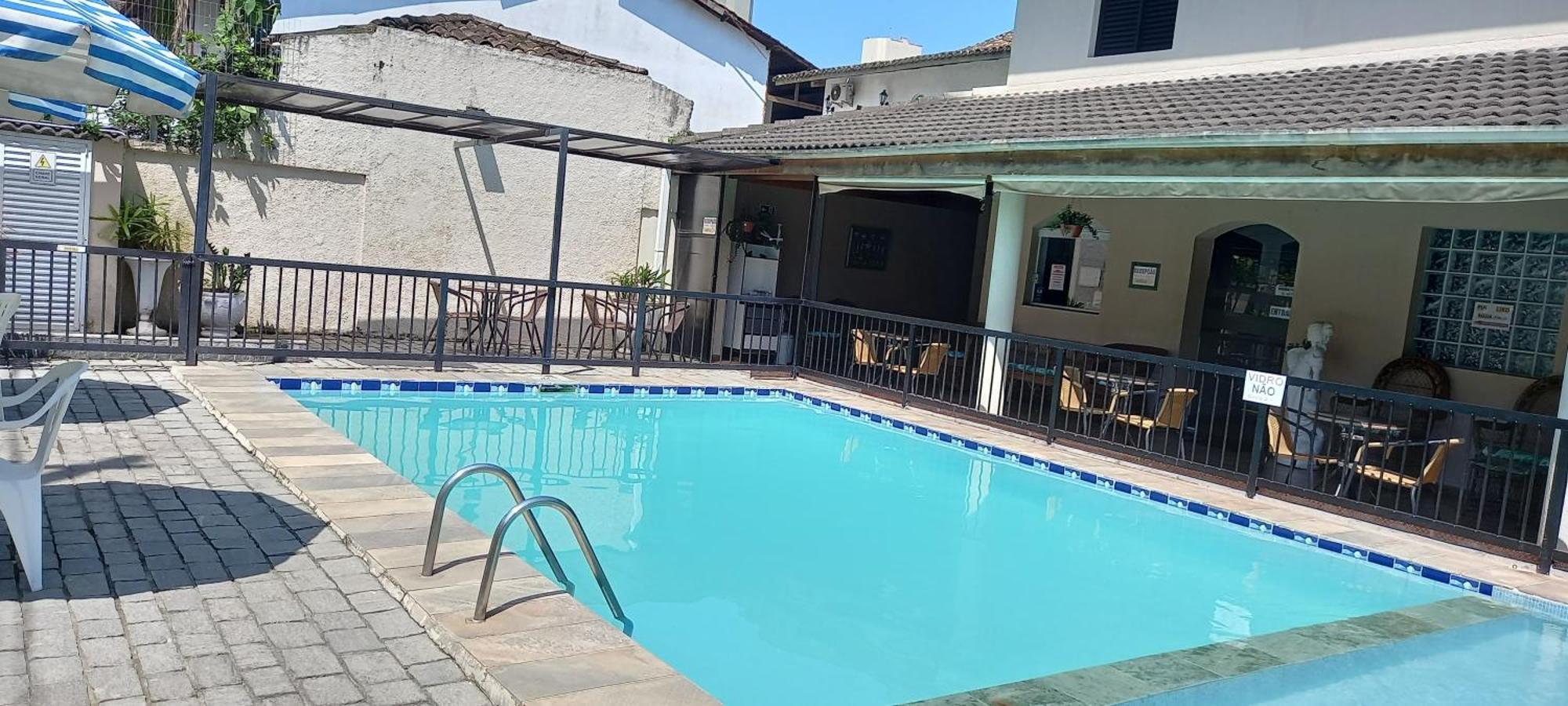 Pousada Parque Suites Estacionamento E Piscina Guaruja Luaran gambar