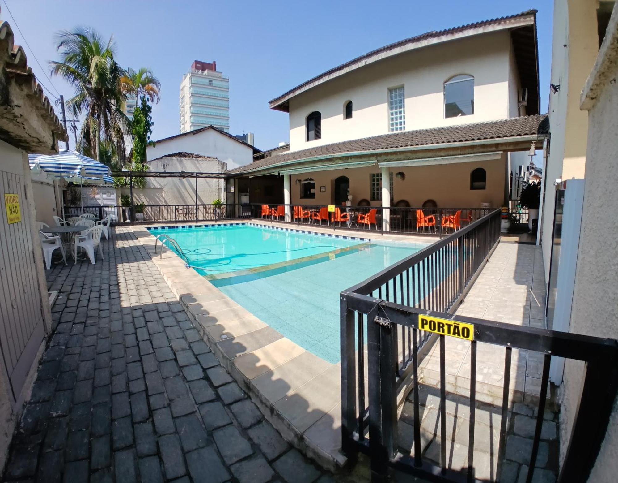 Pousada Parque Suites Estacionamento E Piscina Guaruja Luaran gambar