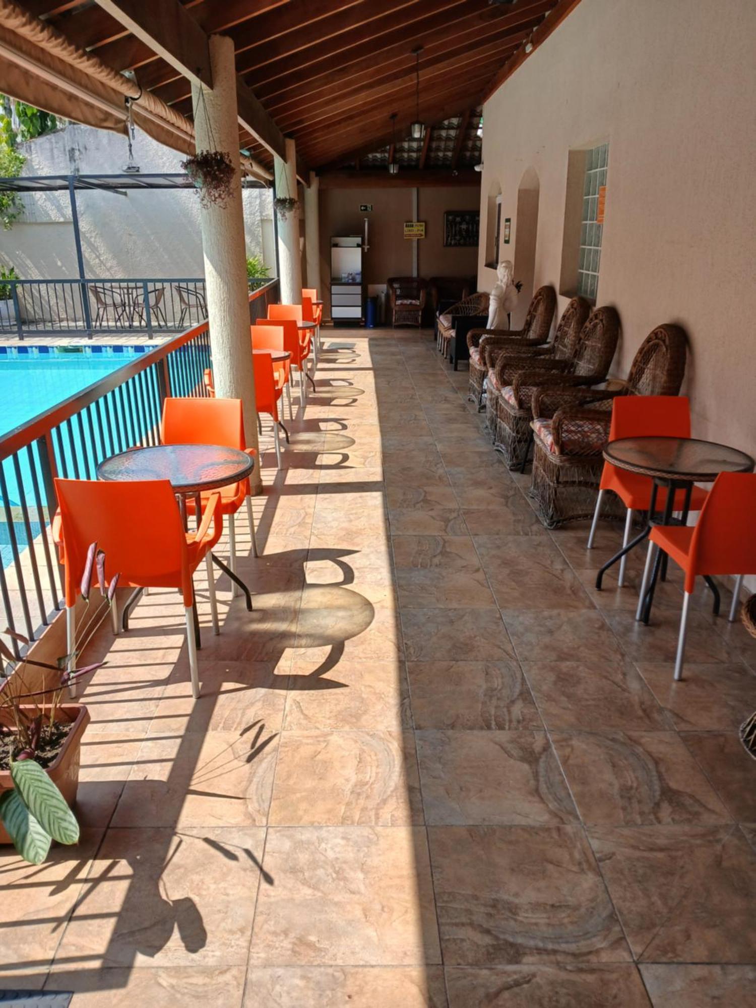 Pousada Parque Suites Estacionamento E Piscina Guaruja Luaran gambar