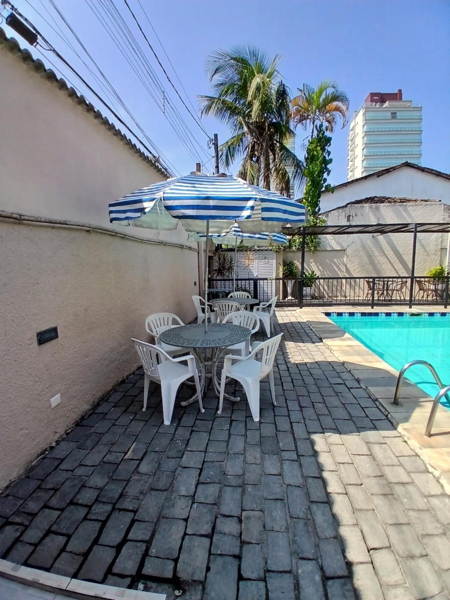 Pousada Parque Suites Estacionamento E Piscina Guaruja Luaran gambar